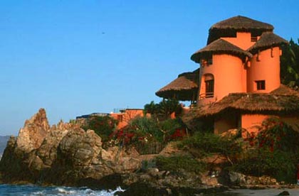 Luxury hotel, Playa La Ropa, Zihuatanejo